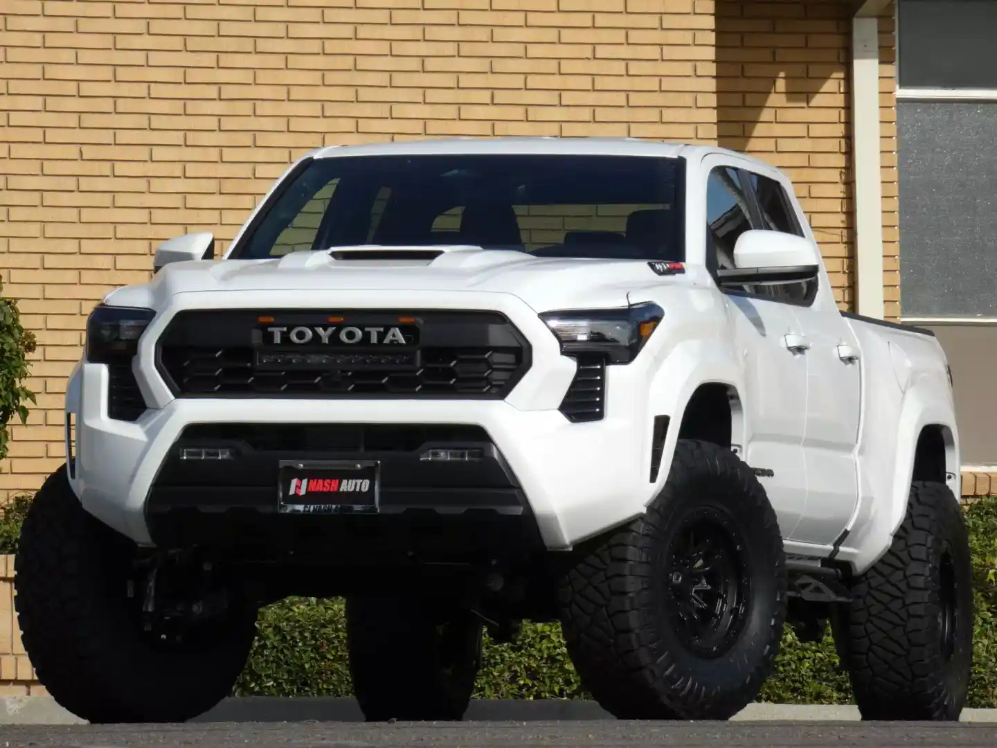 2024-toyota-tacoma-double-cab-trd-sport-for-sale-02