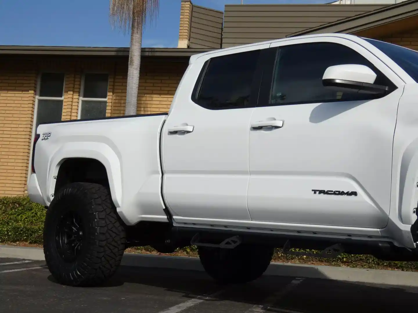 2024-toyota-tacoma-double-cab-trd-sport-for-sale-05