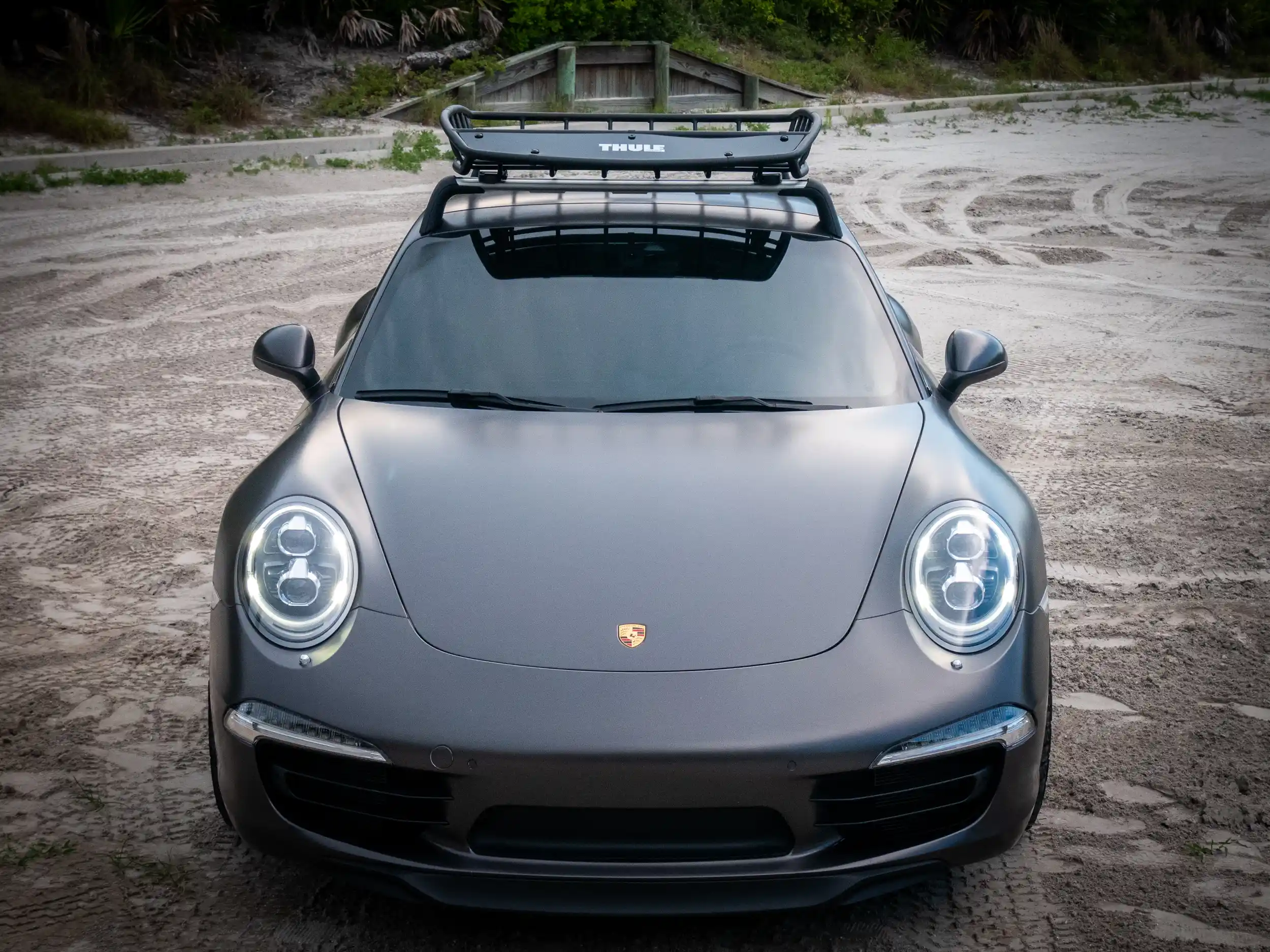 heavily-modified-2014-porsche-c4-safari-for-sale-10