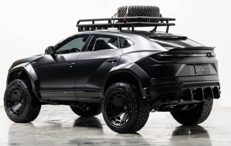 modified-2022-lamborghini-urus-for-sale-02