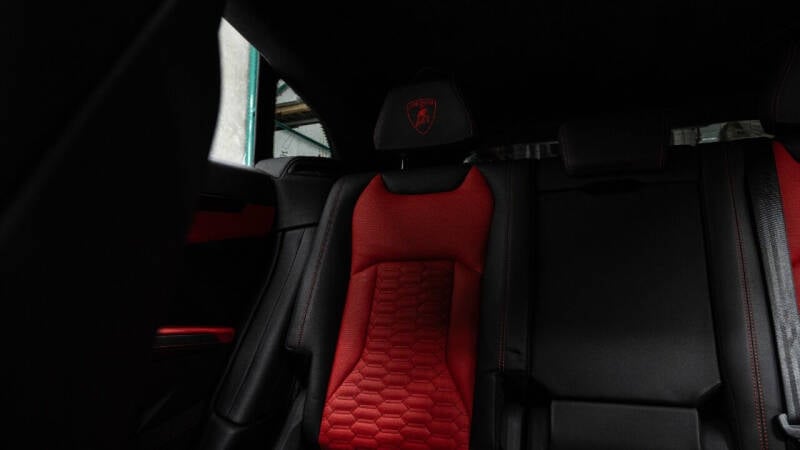 modified-2022-lamborghini-urus-for-sale-10