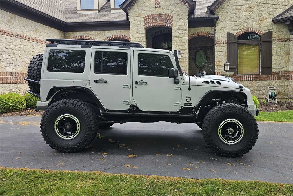 modified-jeep-jk-2016-for-sale-01