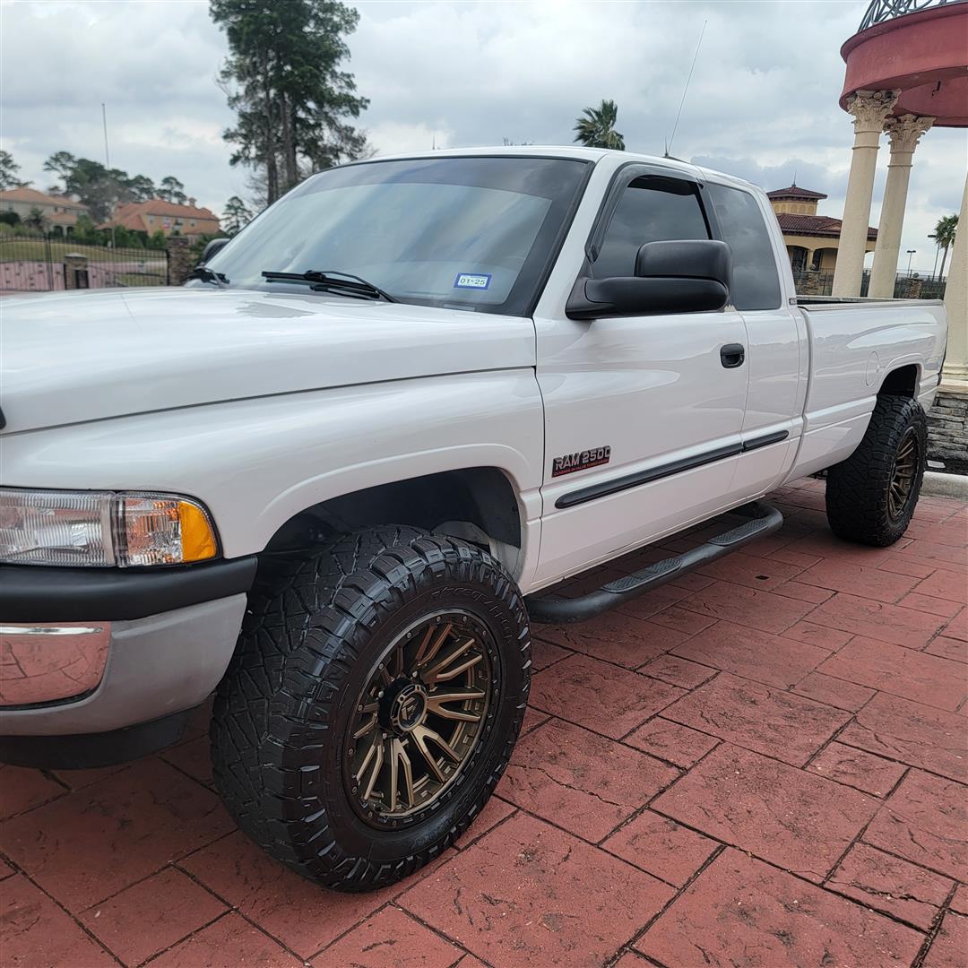 02DodgeRam2500_96k_for-sale-03