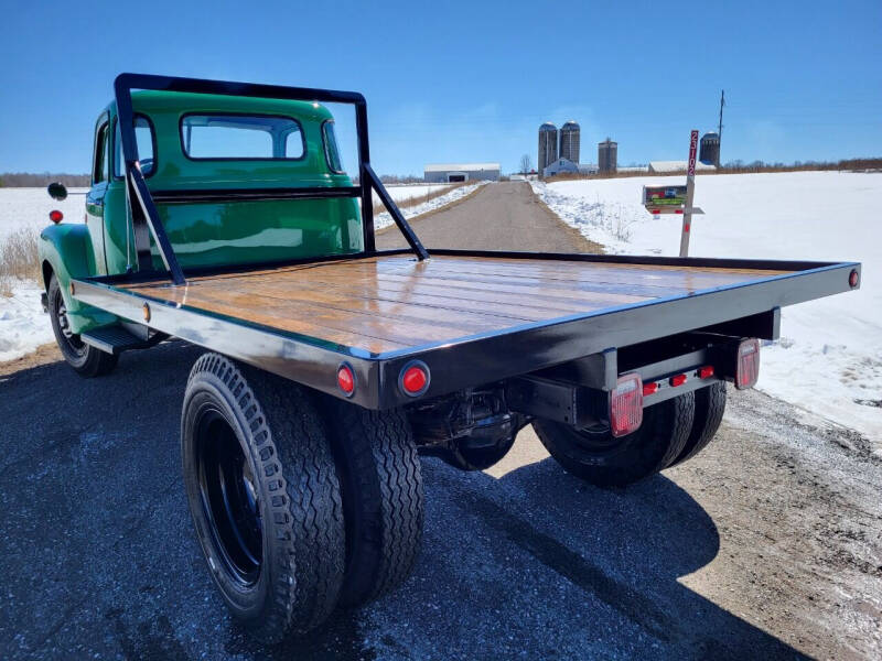 1948-chevrolet-6400-series-2-ton-dually-deluxe-5-window-cab (14)