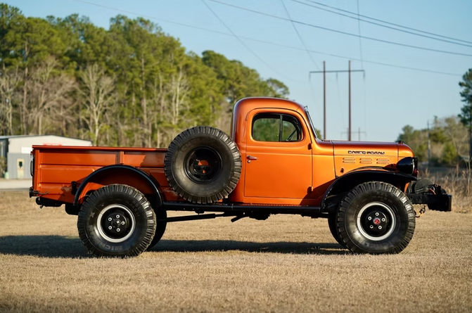 1968-Dodge-WM300-One-Ton-Power-Wagon-for-sale-03