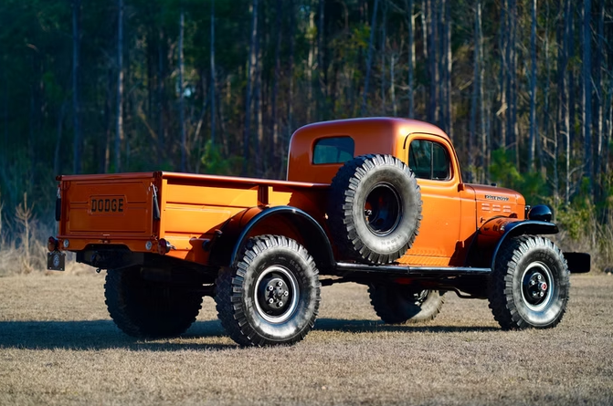 1968-Dodge-WM300-One-Ton-Power-Wagon-for-sale-04