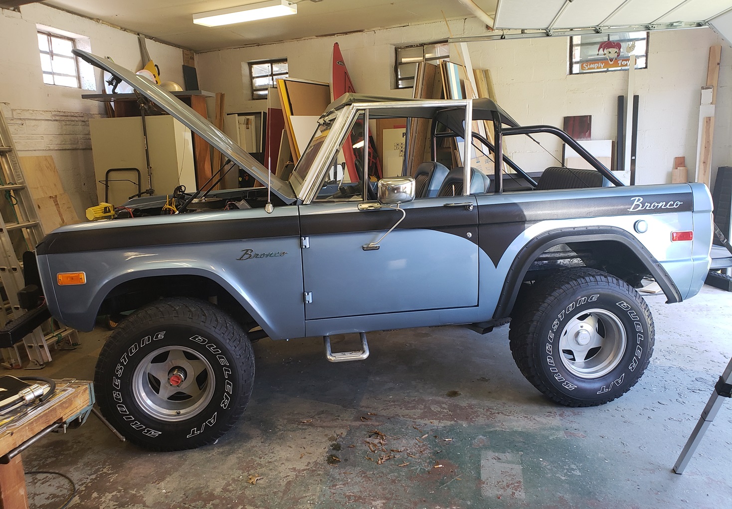 1975-ford-bronco-for-sale-01