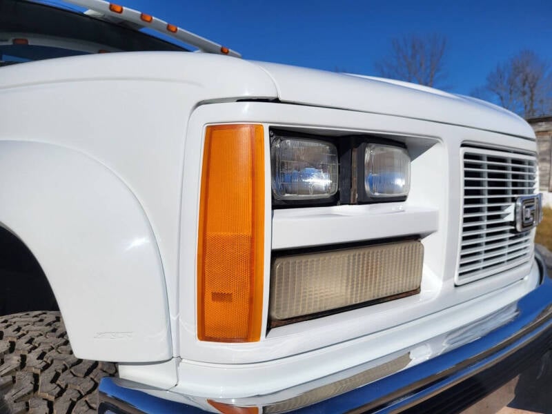 1988-gmc-sierra-1500-base-2dr-k1500-4wd-standard-cab-lb (8)