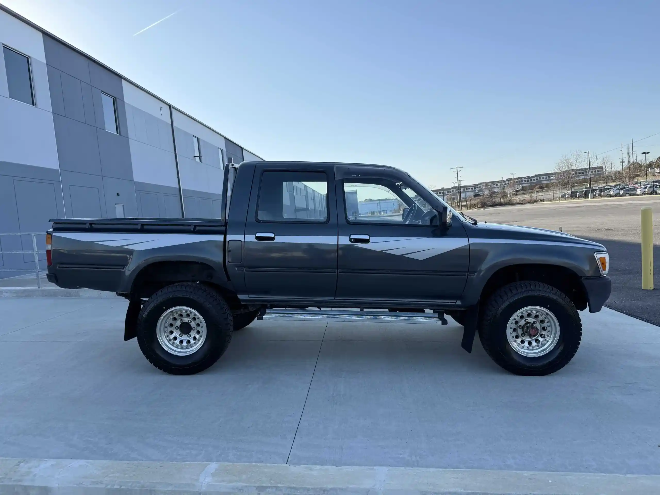 1991-toyota-hilux-ln106-for-sale-02