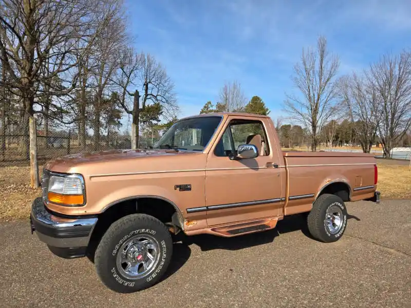 1994-ford-f-150-xlt-2dr-4wd-standard-cab-sb-for-sale-1