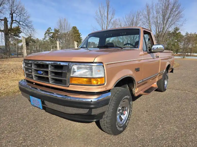 1994-ford-f-150-xlt-2dr-4wd-standard-cab-sb-for-sale-7