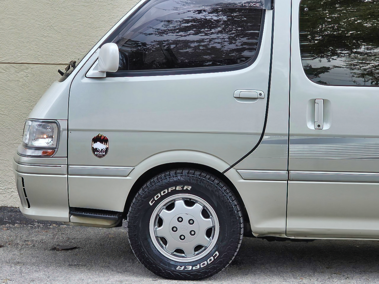 1998-toyota-hiace-living-saloon-tampa-10