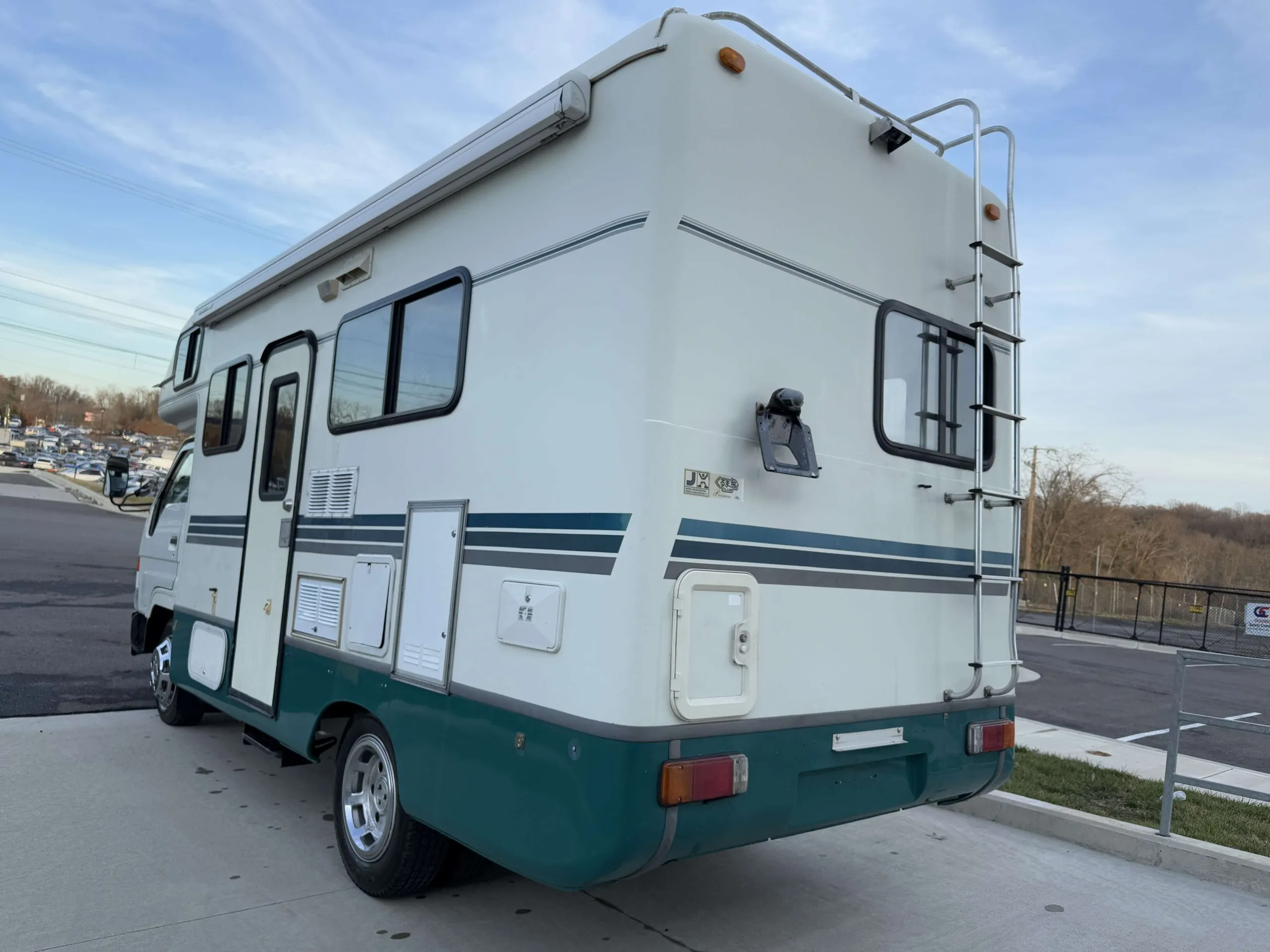 1998-toyota-toyoace-camper-for-sale-06