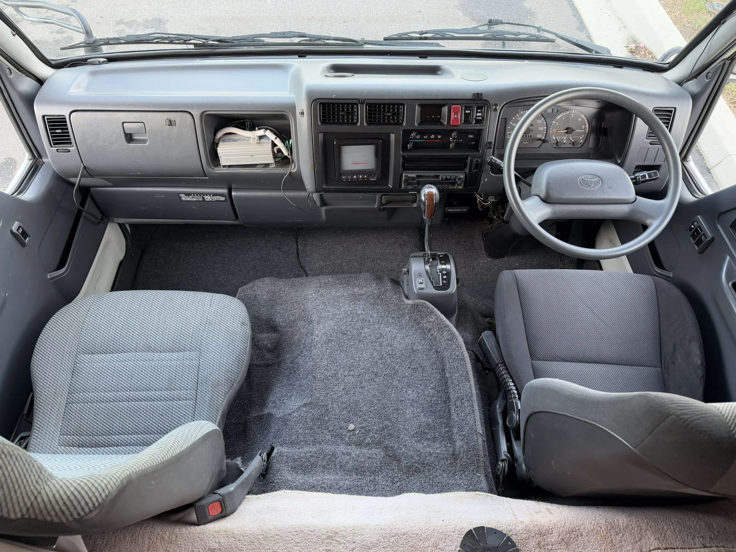 1998-toyota-toyoace-camper-for-sale-19