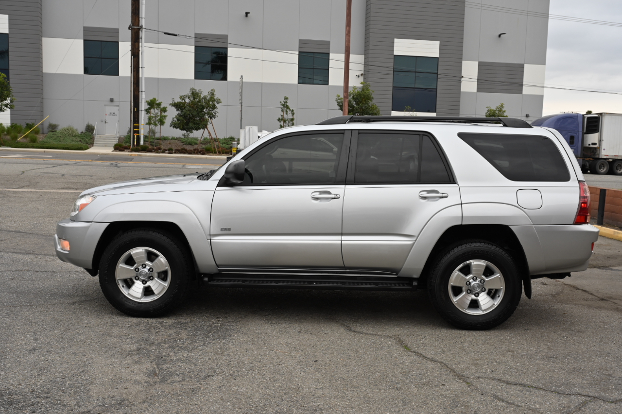 2004-toyota-4runner-sr5-v8-for-sale-02