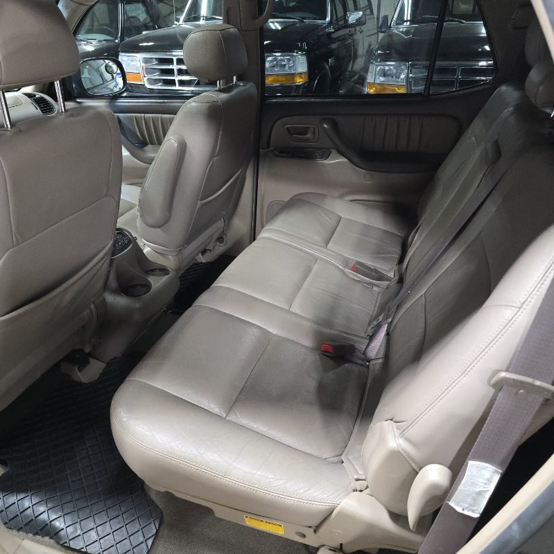 2004-toyota-sequoia-limited-for-sale-elkhart-lake-in-20