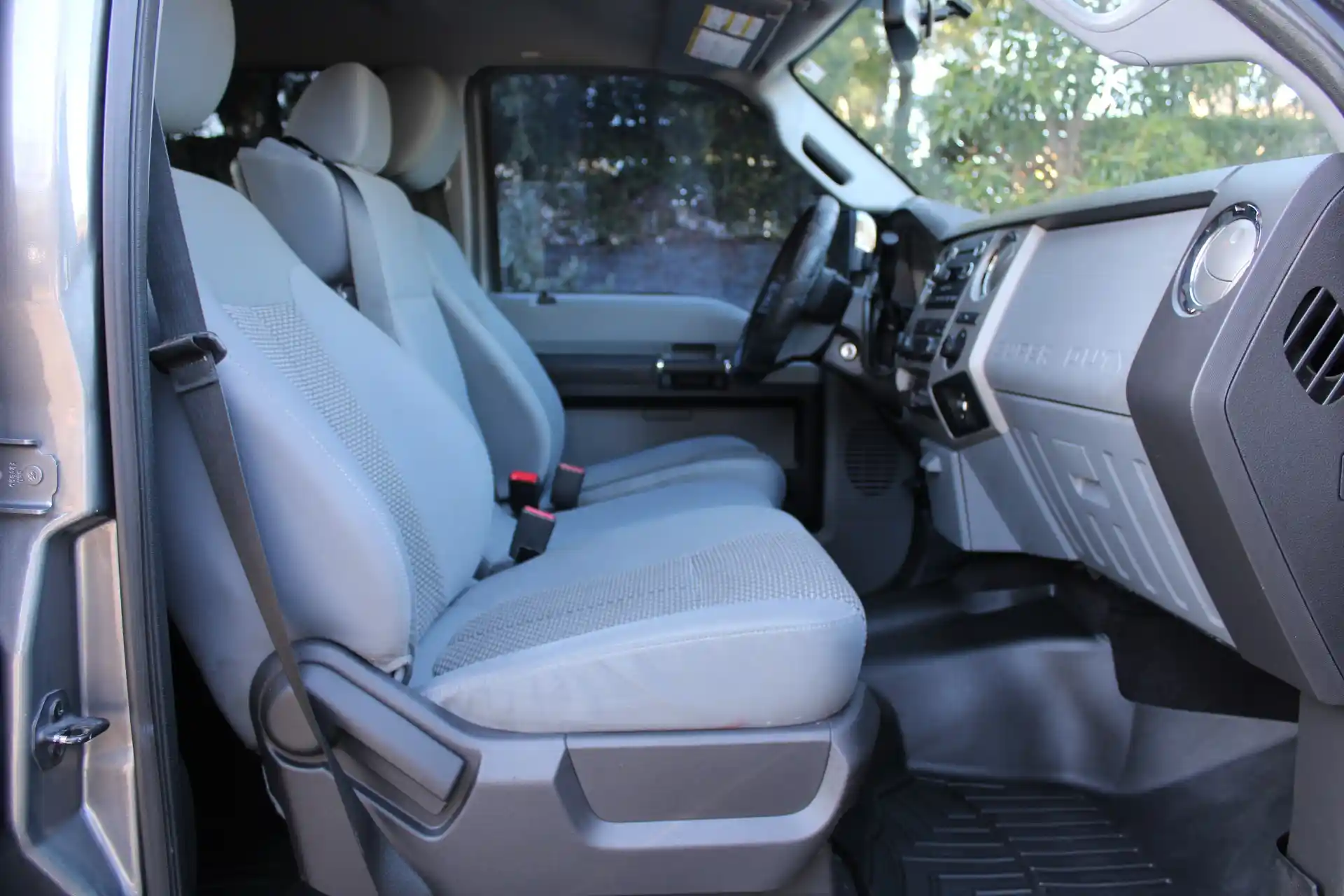 2014-ford-f350-xlt-crew-cab-lb-for-sale-14