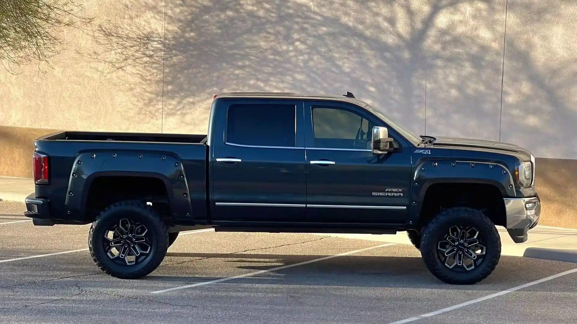 2017-GMC-SIERRA-1500-CREW-CAB-FOR-SALE-16