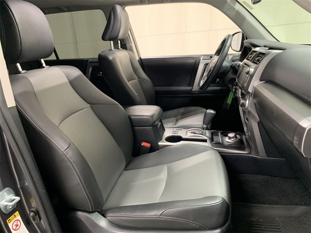 2019-toyota-4runner-sr5-premium-for-sale-cicero-ny-24