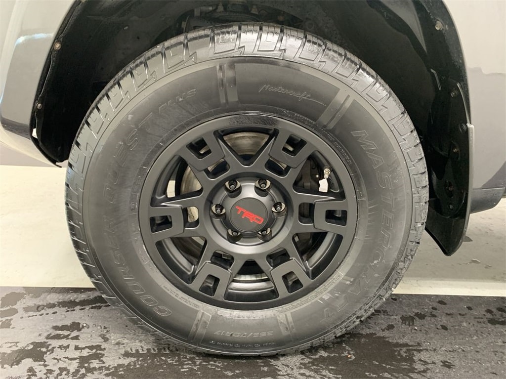 2019-toyota-4runner-sr5-premium-for-sale-cicero-ny-9