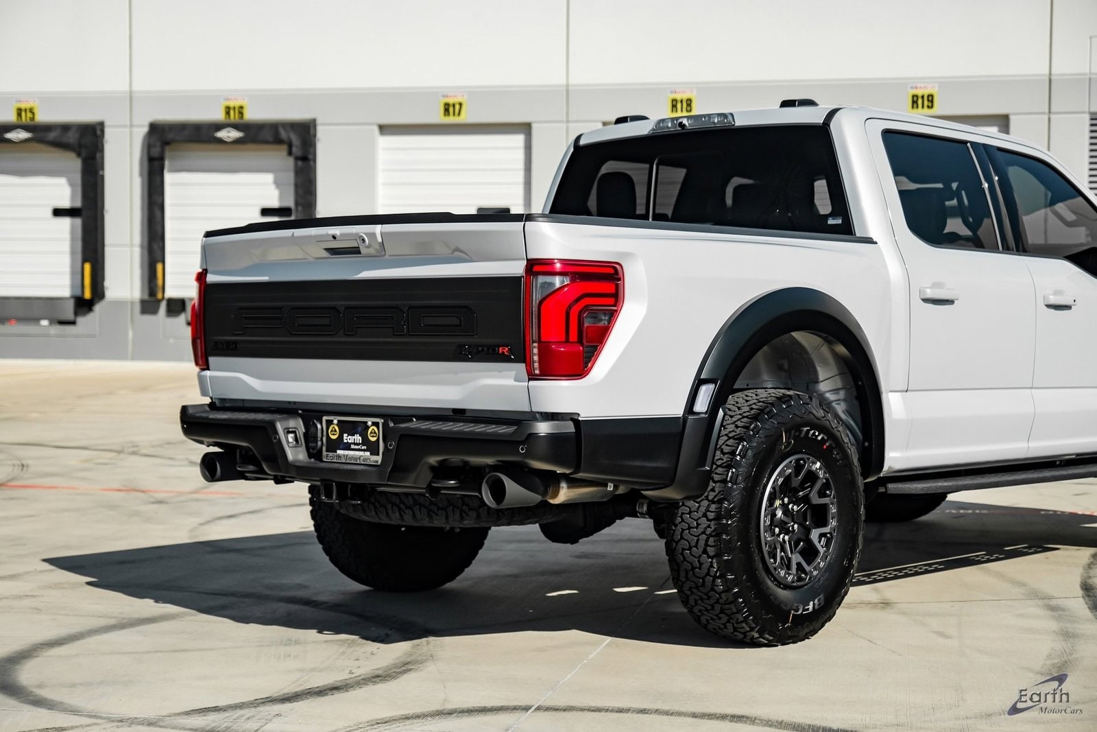 2025-ford-f-150-raptor-r-for-sale-dallas-tx-10