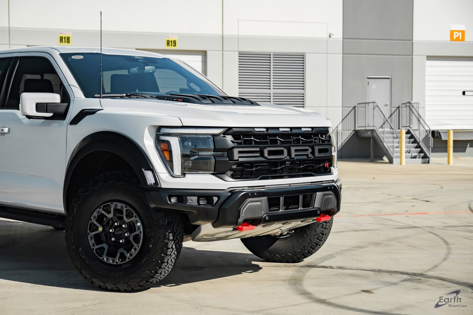 2025-ford-f-150-raptor-r-for-sale-dallas-tx-18