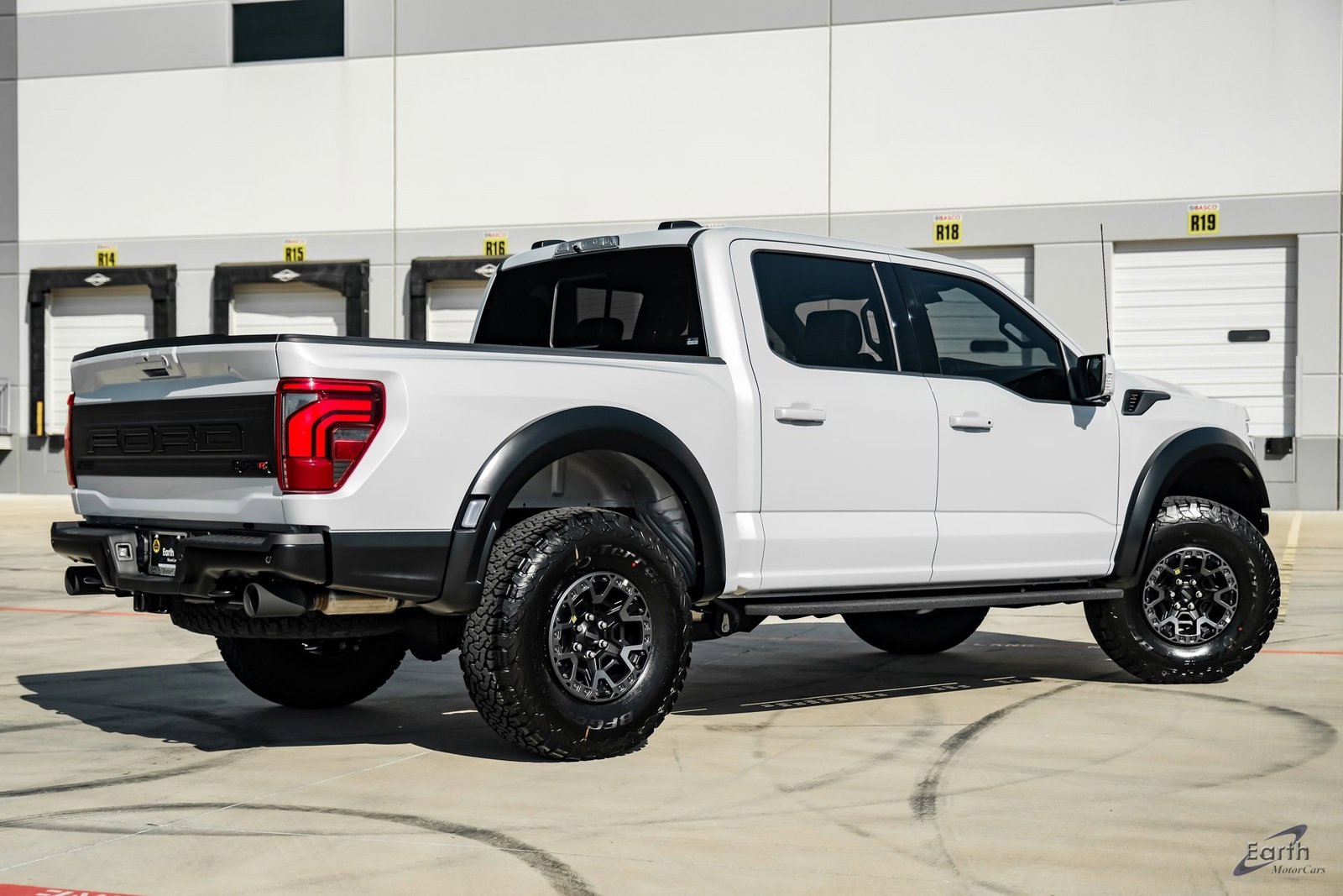 2025-ford-f-150-raptor-r-for-sale-dallas-tx-35