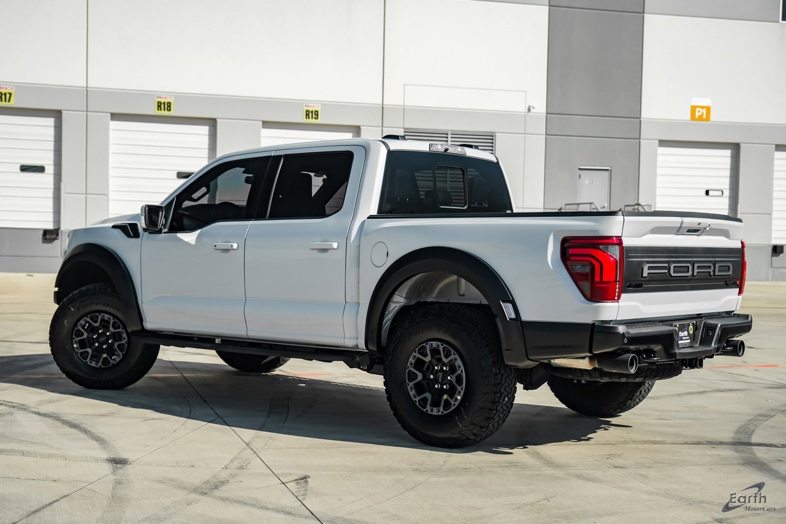 2025-ford-f-150-raptor-r-for-sale-dallas-tx-5