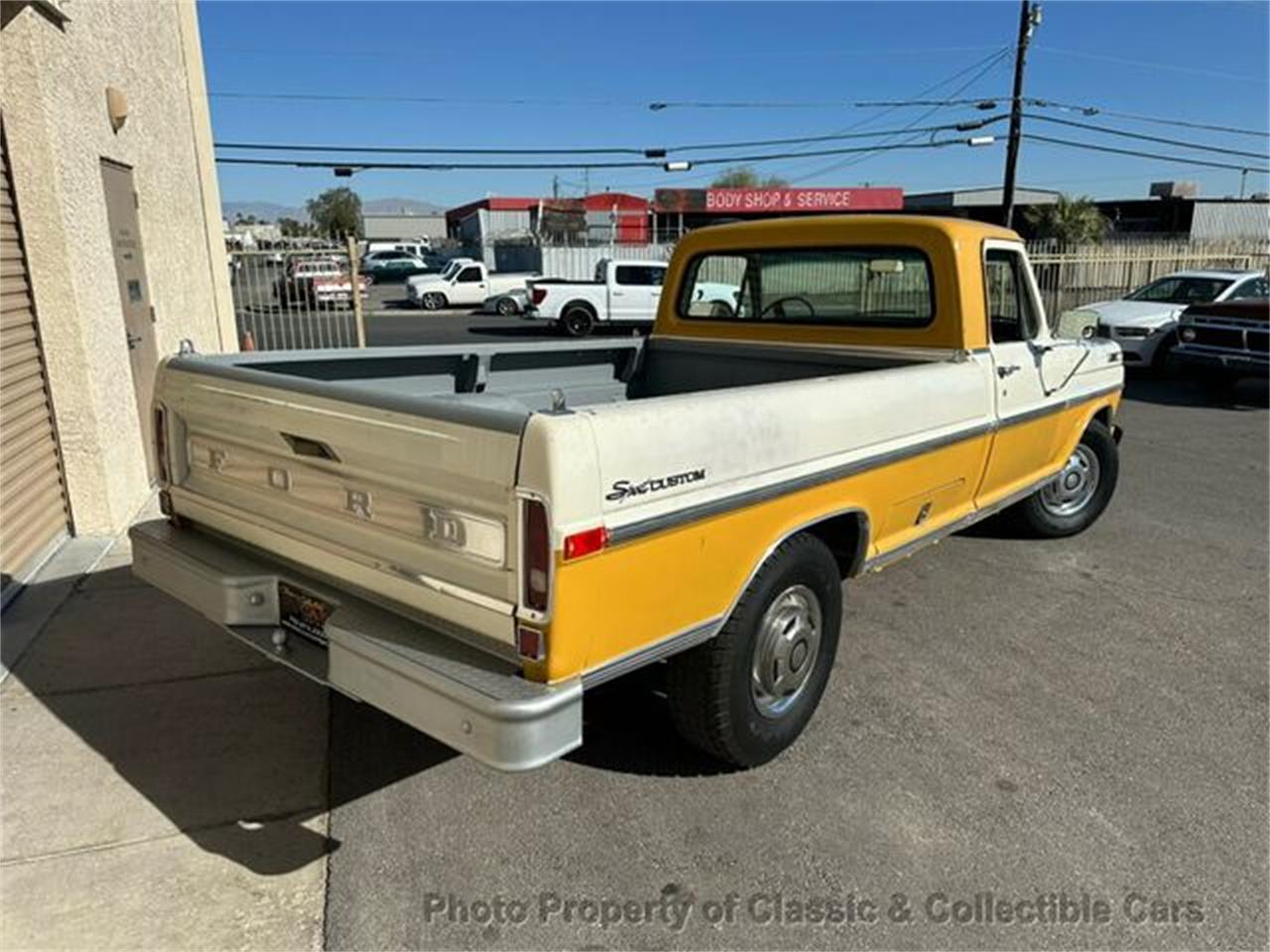 51390143-1971-ford-f250-std