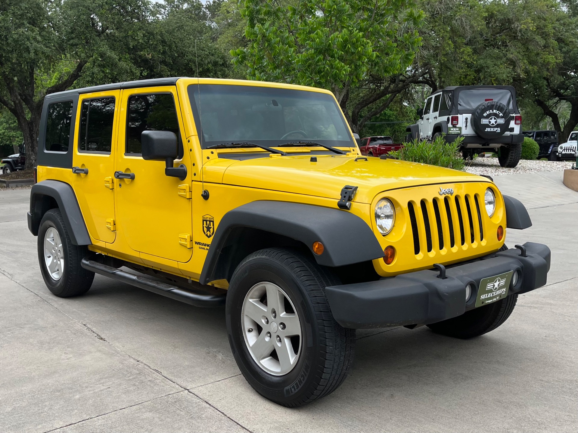 Used-2009-Jeep-Wrangler-Unlimited-X-10