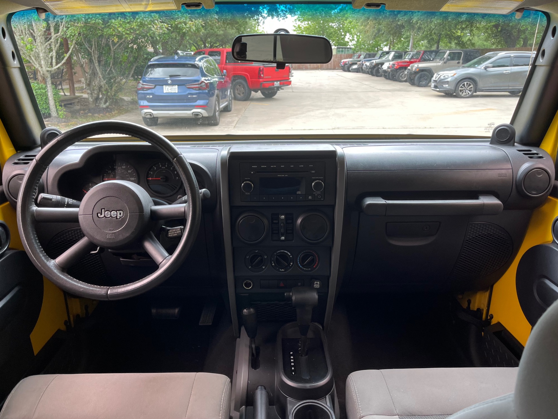 Used-2009-Jeep-Wrangler-Unlimited-X-14