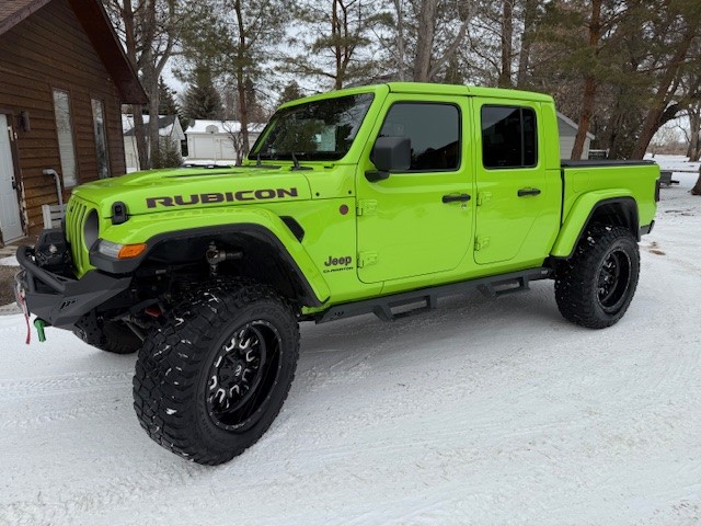 geck-green-2021-jeep-gladiator-for-sale-01