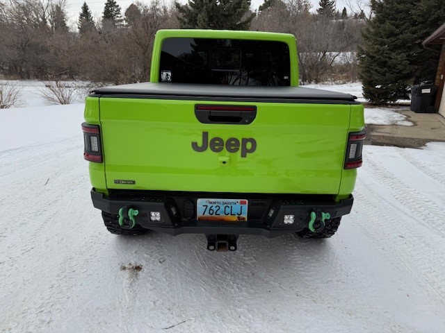 geck-green-2021-jeep-gladiator-for-sale-06