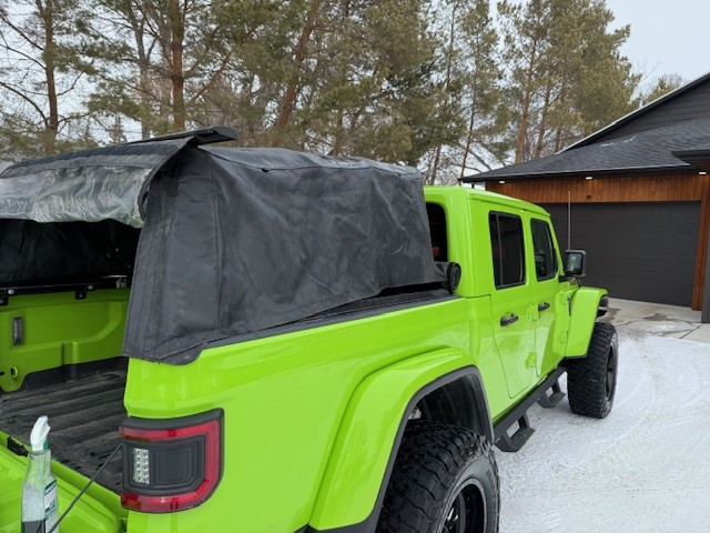 geck-green-2021-jeep-gladiator-for-sale-11