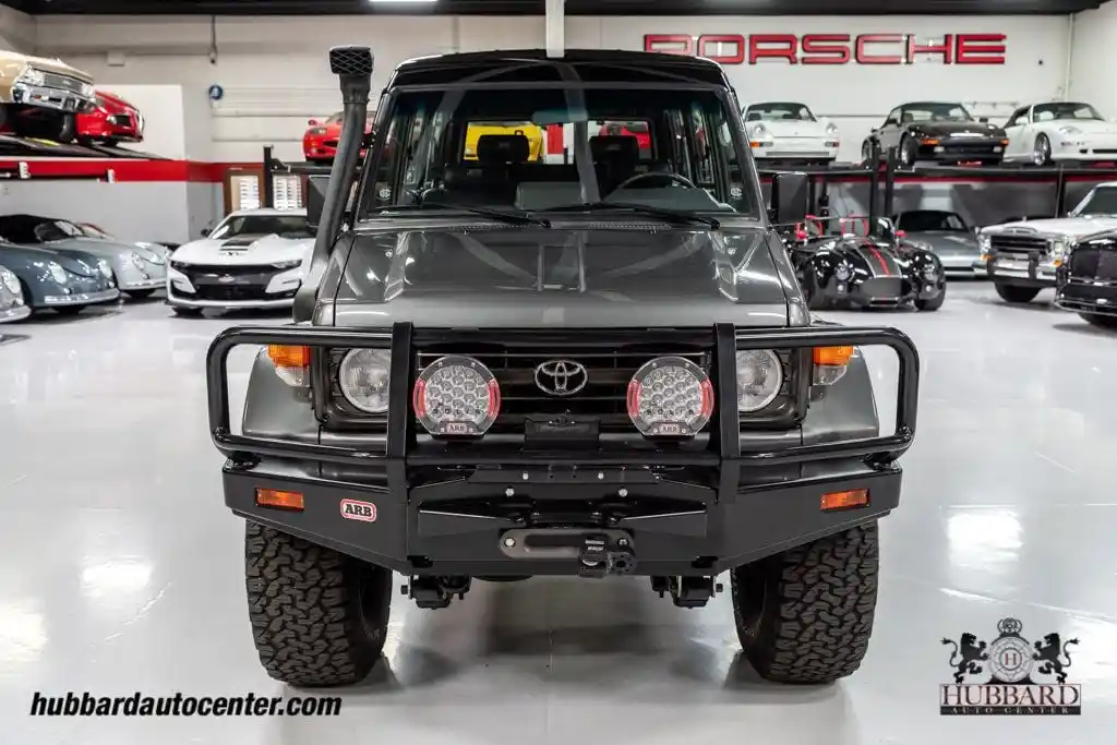 used-1997-toyota-land-cruiser-fj75-for-sale-2