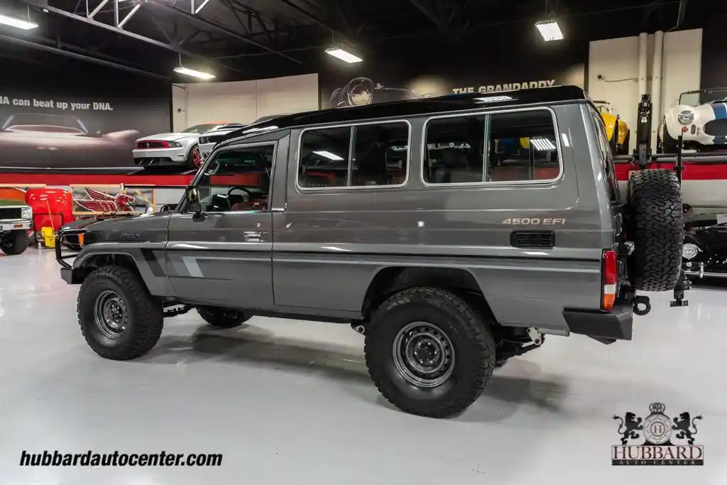 used-1997-toyota-land-cruiser-fj75-for-sale-39