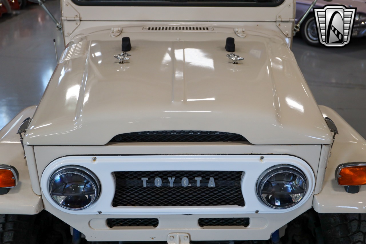 1972-toyota-land-cruiser-fj40-for-sale-10