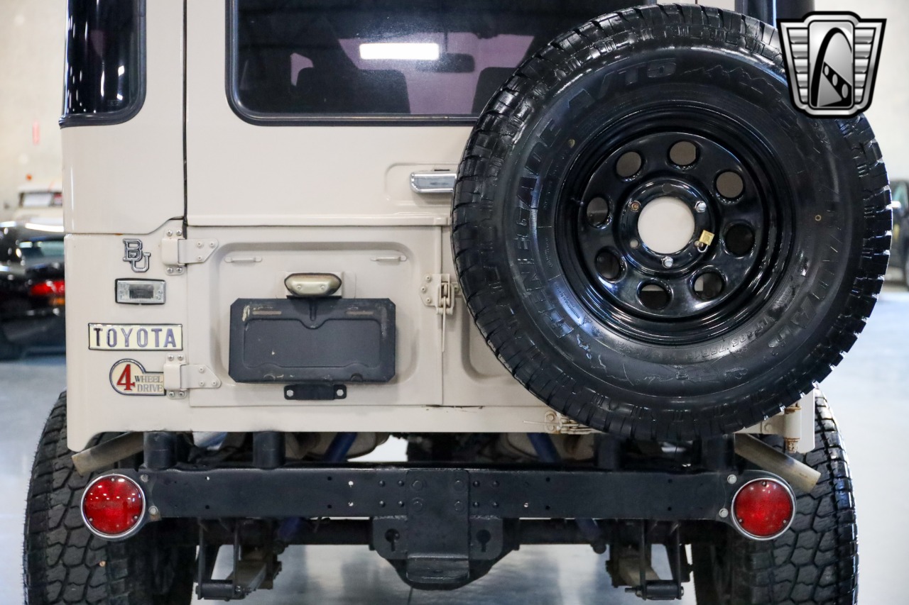 1972-toyota-land-cruiser-fj40-for-sale-16