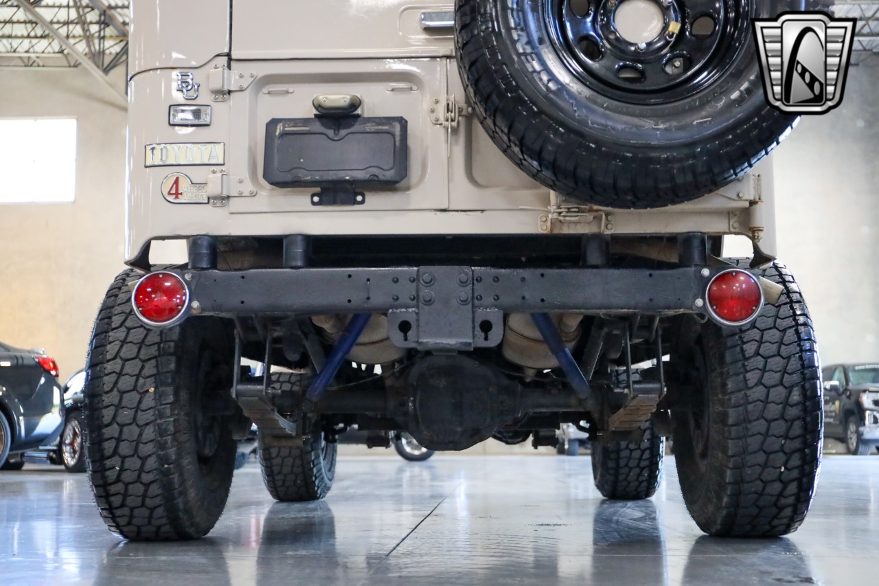 1972-toyota-land-cruiser-fj40-for-sale-17