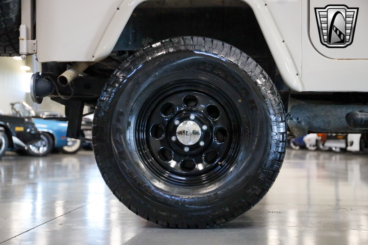1972-toyota-land-cruiser-fj40-for-sale-20