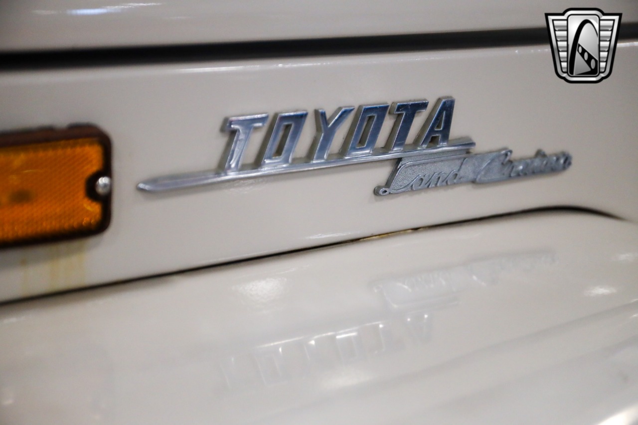1972-toyota-land-cruiser-fj40-for-sale-22