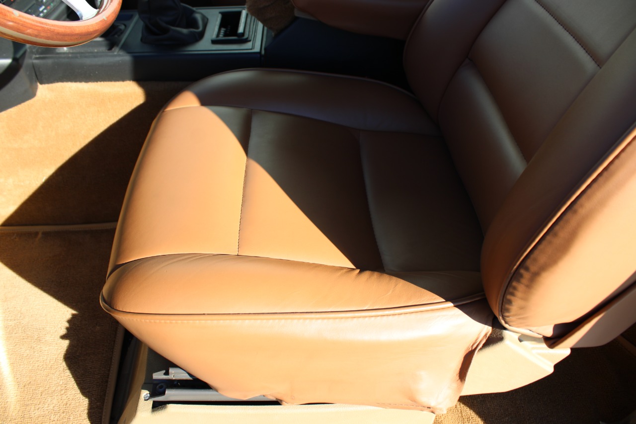 1986-land-rover-range-rover-classic-for-sale-42