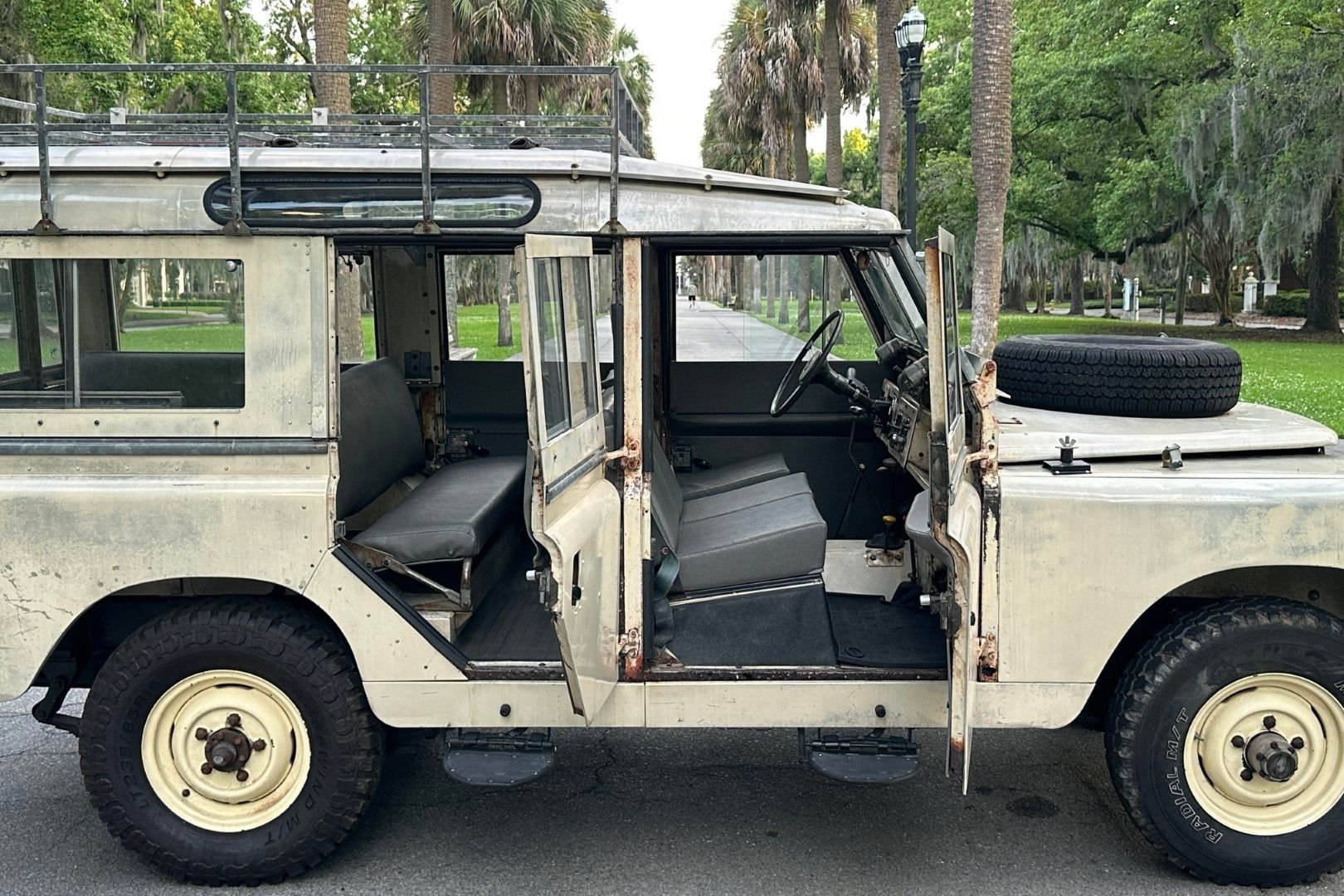 1965-land-rover-series-iia-109 (30)