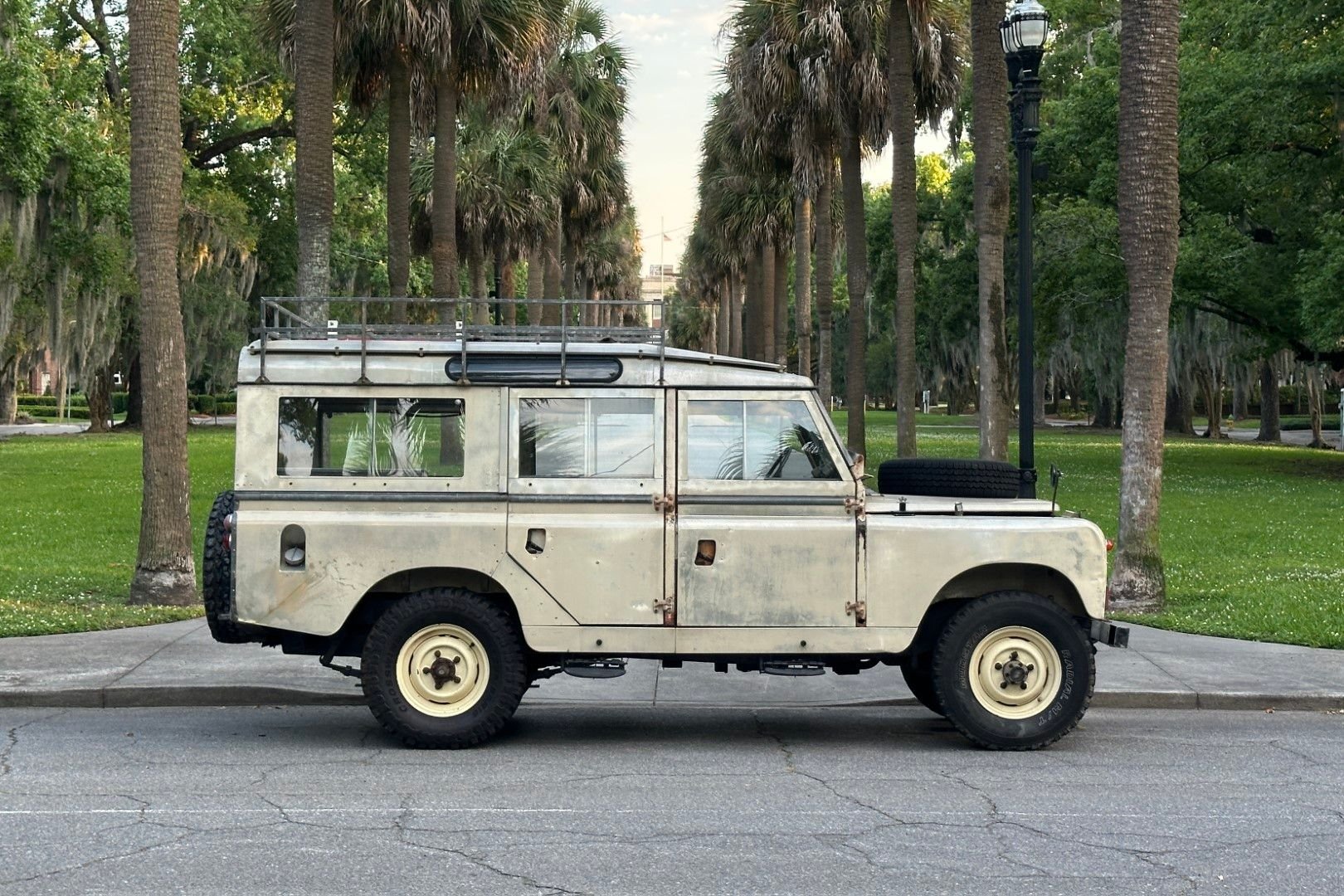 1965-land-rover-series-iia-109