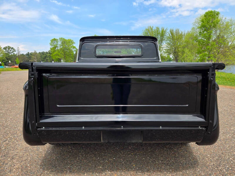 1966-chevrolet-c-k-10-series-custom-stepside-short-bed (12)
