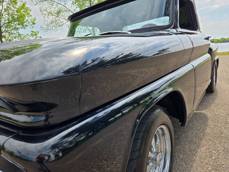1966-chevrolet-c-k-10-series-custom-stepside-short-bed (18)