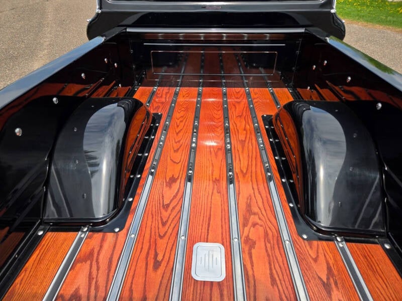 1966-chevrolet-c-k-10-series-custom-stepside-short-bed (2)