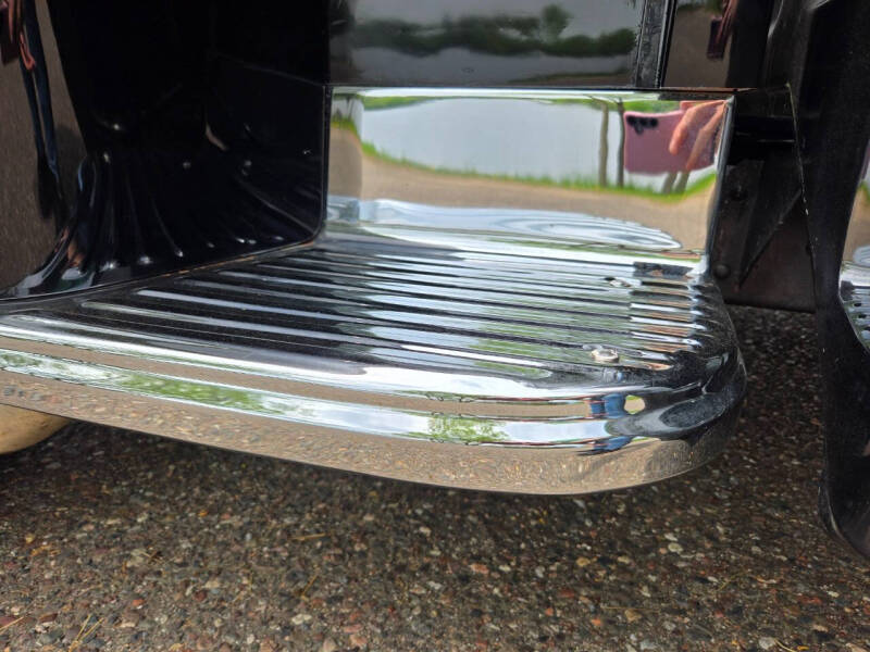 1966-chevrolet-c-k-10-series-custom-stepside-short-bed (28)