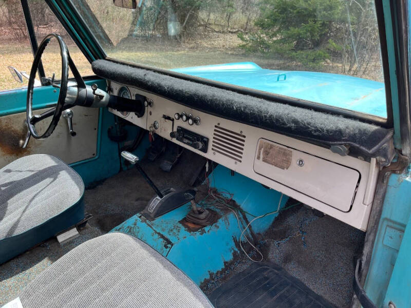 1967-ford-bronco-wagon (10)