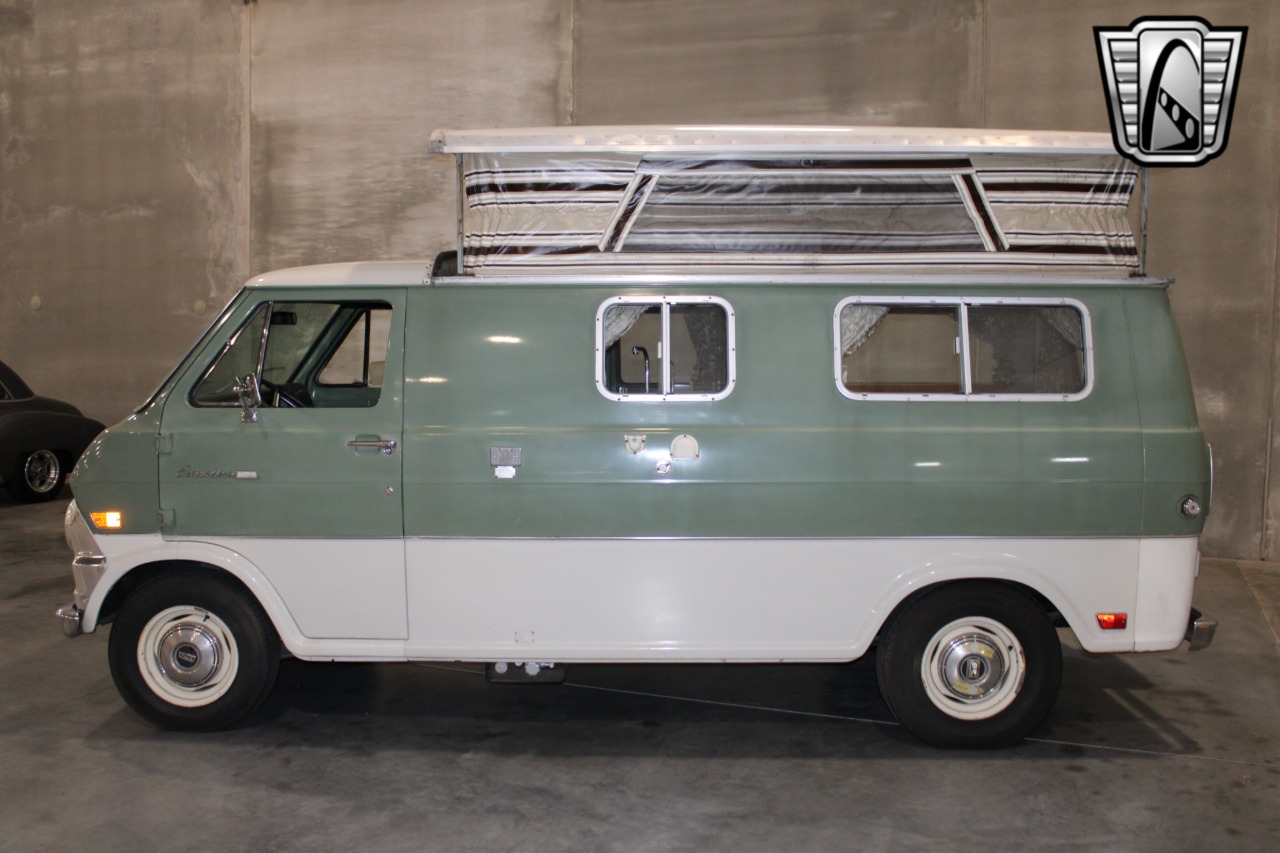 1969-ford-econoline-camper-van-for-sale-01
